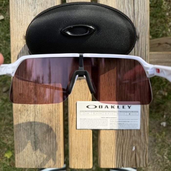 В НАЛИЧИИ | Очки Oakley Sutro Lite