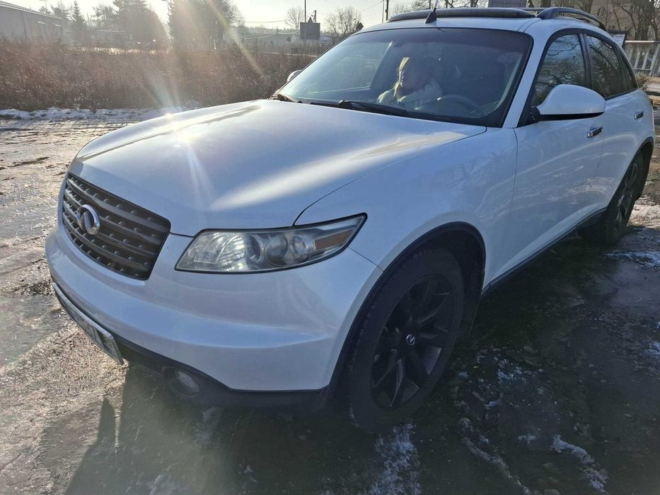 Infiniti FX45 4.5 V8