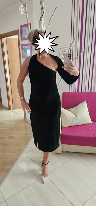 Sukienka welurowa rozmiar 40-42