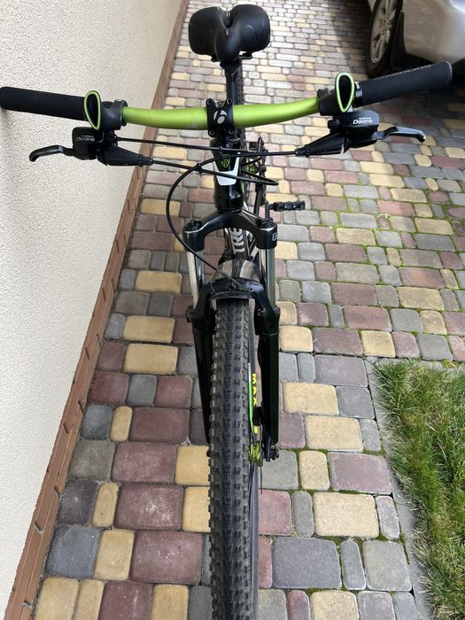 Велосипед Trek, рама S, колеса 29 дюймів