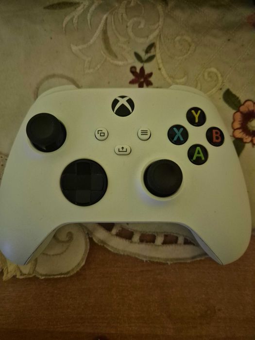 Sprzedam xbox one s 1T