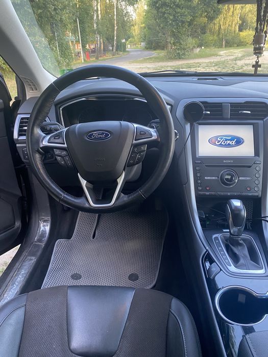 Ford mondeo Mk5 wersiji Titanium