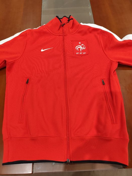 Casaco de treino/casual oficial da Seleção Francesa de Futebol (FFF - Fédération Française de Football), fabricado pela Nike.