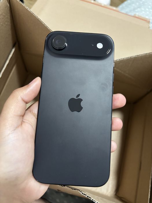 iPhone 17 Air 256GB Preto - Como Novo (Bateria 100% / Fatura e Garantia)