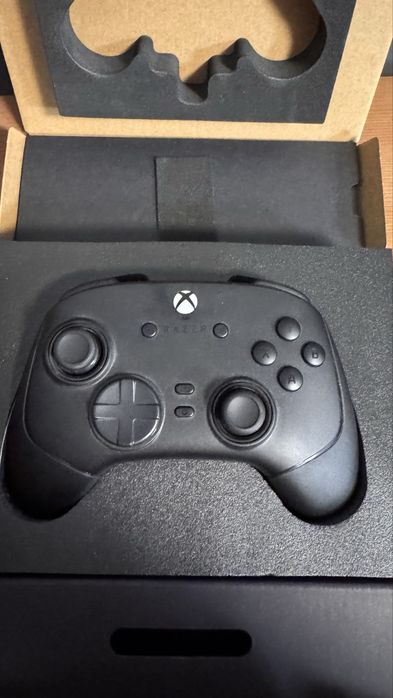 Kontroler RAZER Wolverine V3 Tournament Edition Czarny
