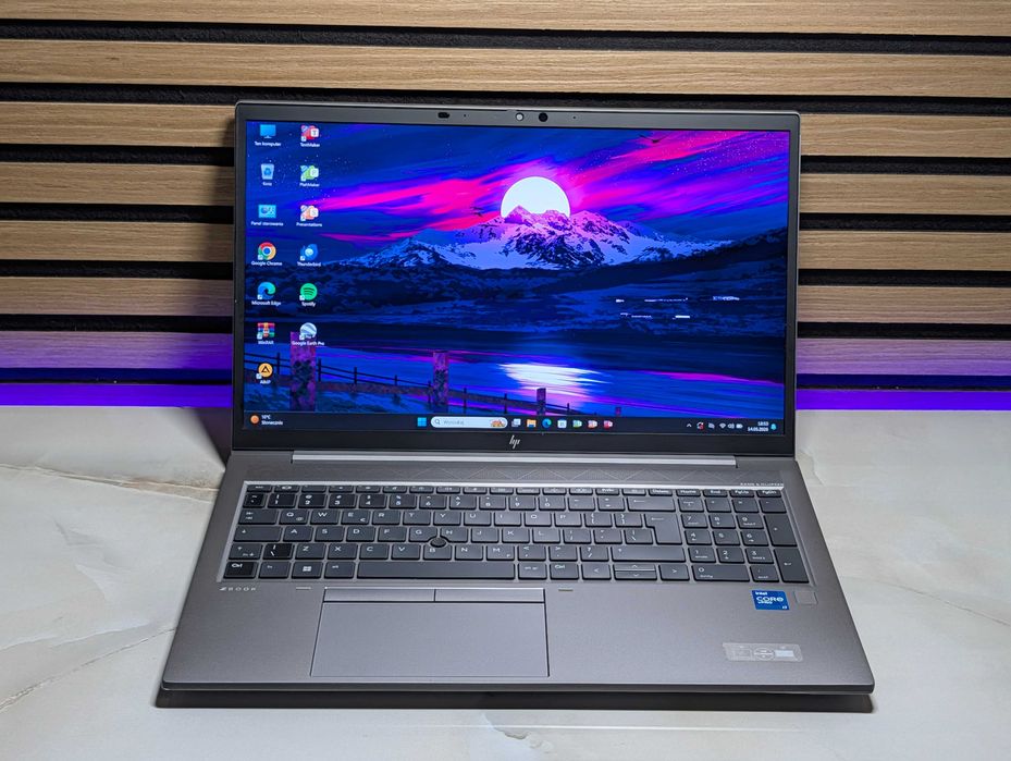 HP ZBook Firefly 15 G8 4K UHD i7-1185G7 32GB 1TB SSD NVIDIA T500 Win11