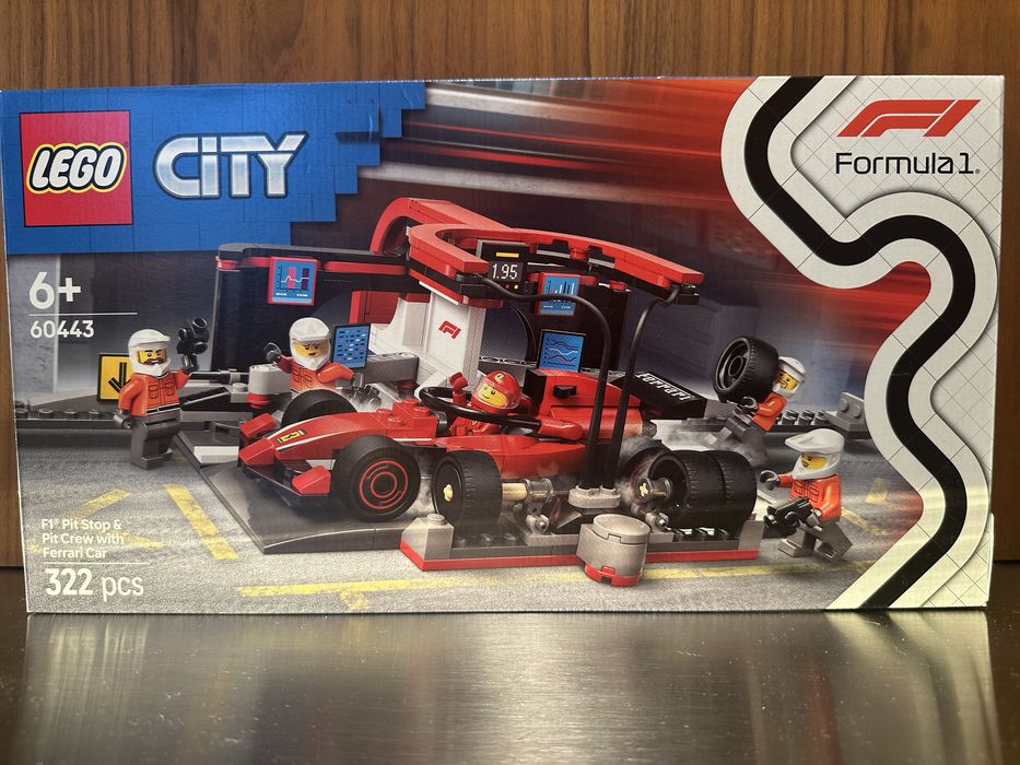 Lego Formula1 Pit Stop&Pit Crew with Car