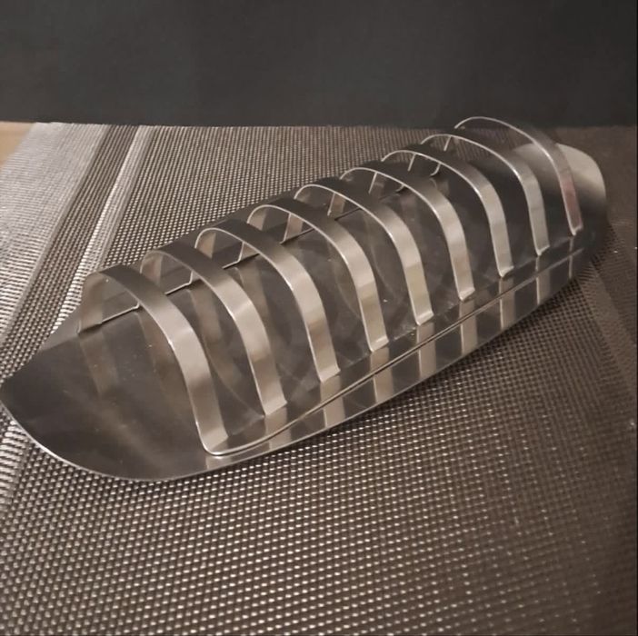 Продам набор ложек и вилок, салфетница и кондитерские лопатки