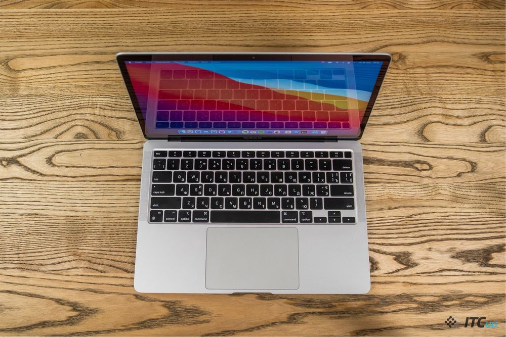 Macbook air M1 256гб