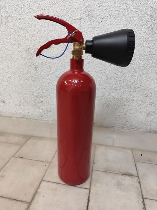 Extintor 2kg dióxido de Carbono CO2 Novo