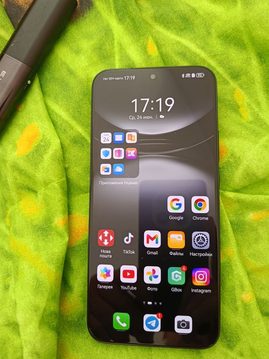 Huawei  Nova  12s