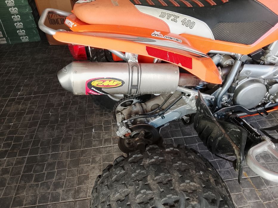 Moto 4 Artic cat 400dvx
