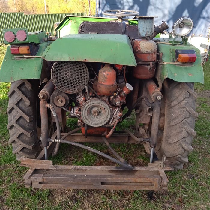 Продам  трактор Т16