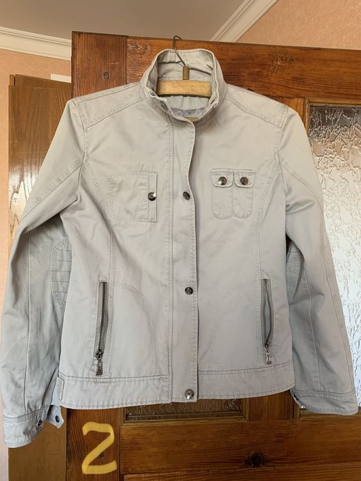 Весняні курточки