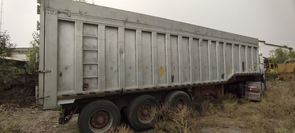 Напів причіп  Montracon