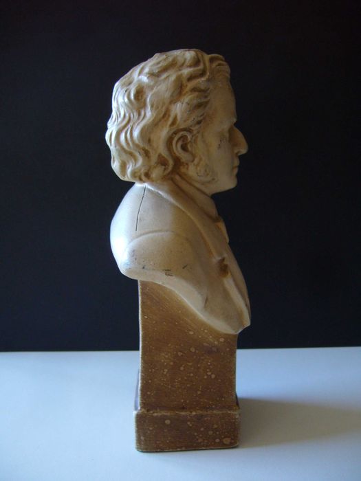 Busto do músico Chopin