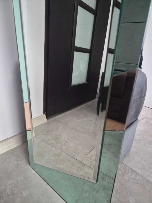 Lustro 37×82 cm.