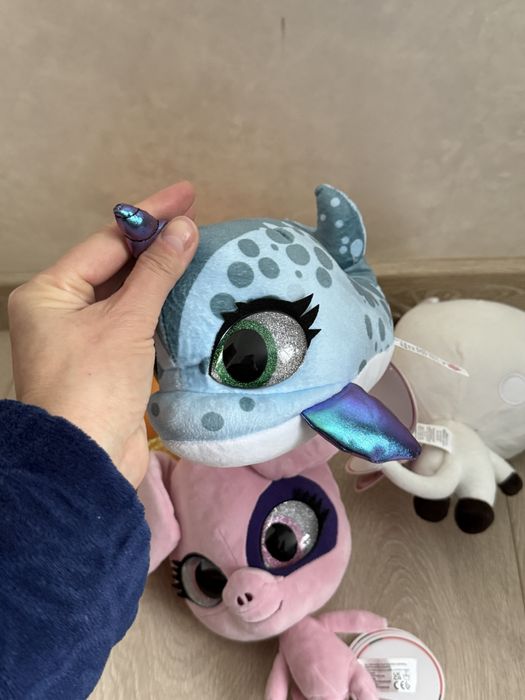 Мʼяка іграшка з милими оченятами