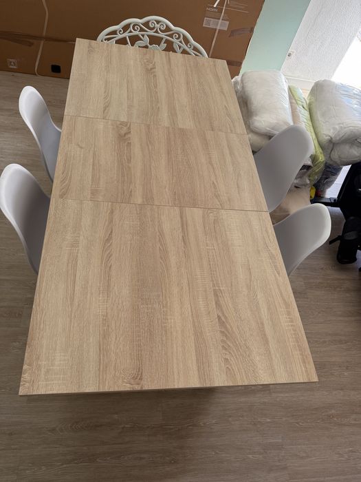 Desapego: Mesa extensível + 4 cadeiras  150€ 912711780