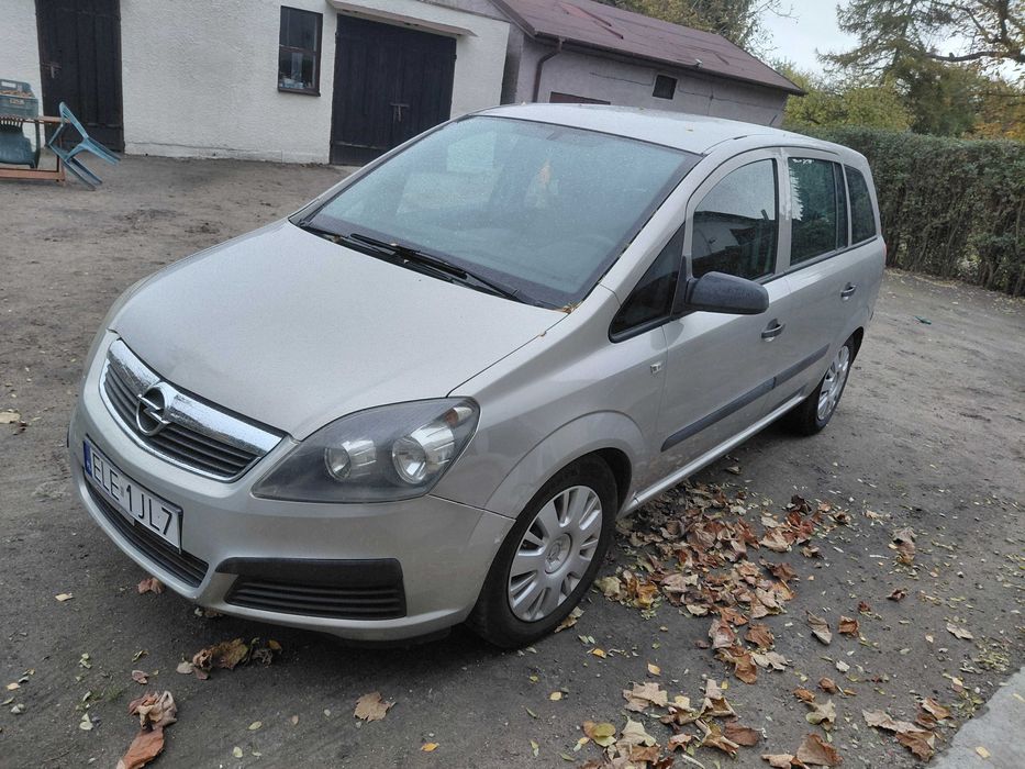 Sprzedam Opel Zafira 2letnie LPG