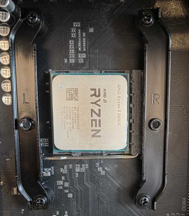 Procesor Ryzen 5 5600X