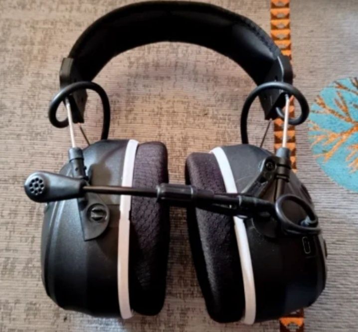 EARMOR C52 caça e tiro