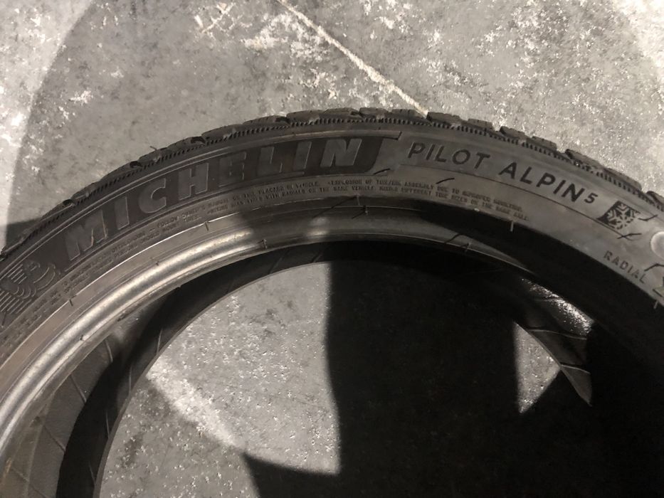 Шини зимові Michelin Pilot Alpine 5 225/40 R18