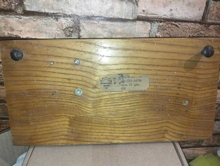 Подставка под перекидной календарь