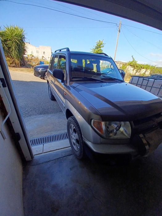 Mitsubishi Pagero Pinim 2001