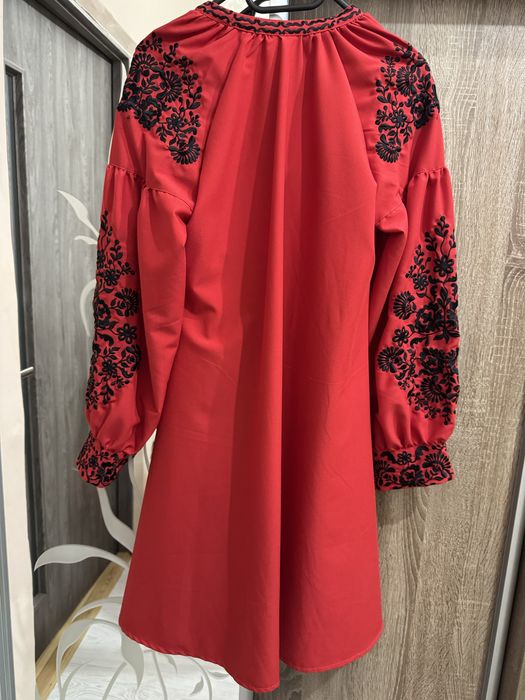 Продам жіночке вишиване плаття 46 розмір XS-S