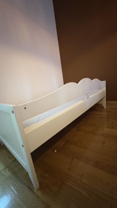 Cama IKEA de criança com colchão novo. Tamanho 70/160