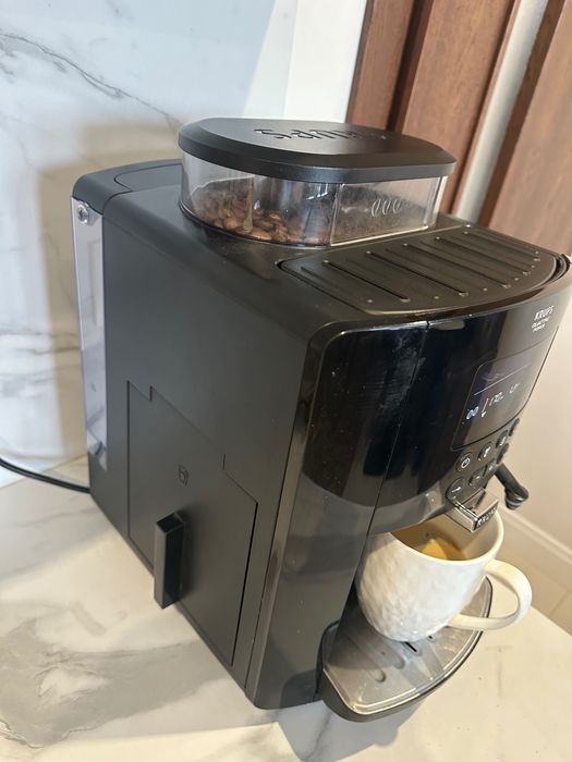Автоматична Кавомашина KRUPS ARABICA EA817010