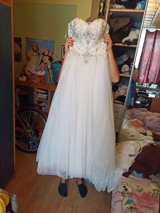 Suknia ślubna w bardzo dobrym stanie