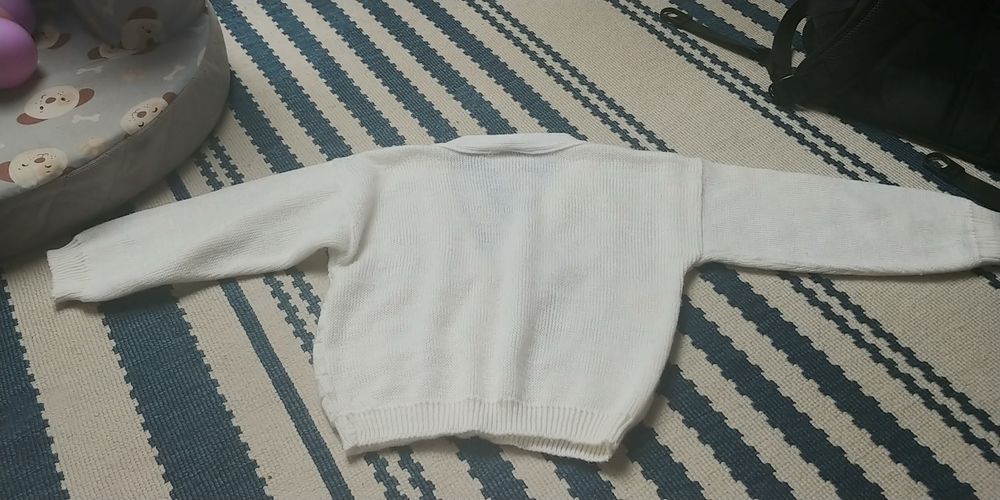 Sweter sweterek biały rozpinany 92