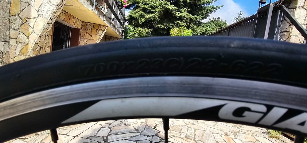 Giant Defy 1, szosa, Shimano 105