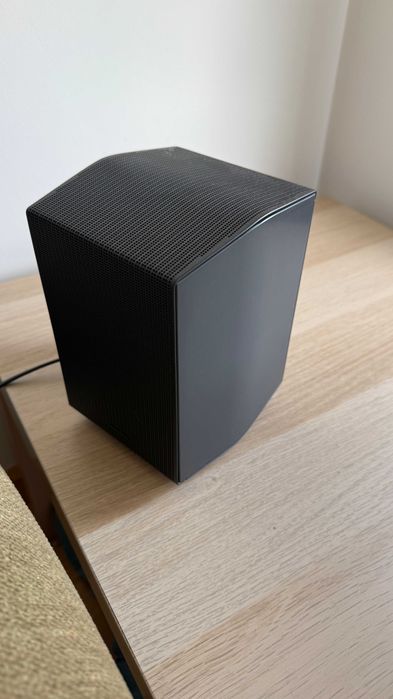 Samsung Q-930D soundbar with Subwoofer and satellite speakers