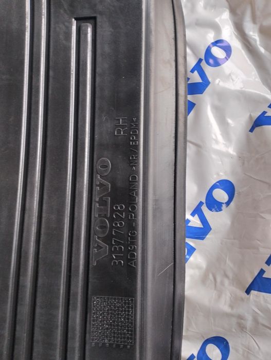 Килимки volvo xc 60