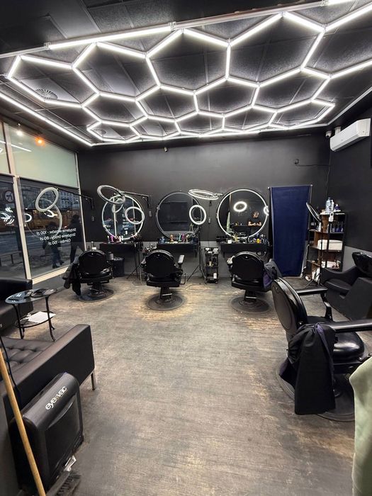 Sprzedam salon kosmetyczny i barbershop w centrum Warszawy