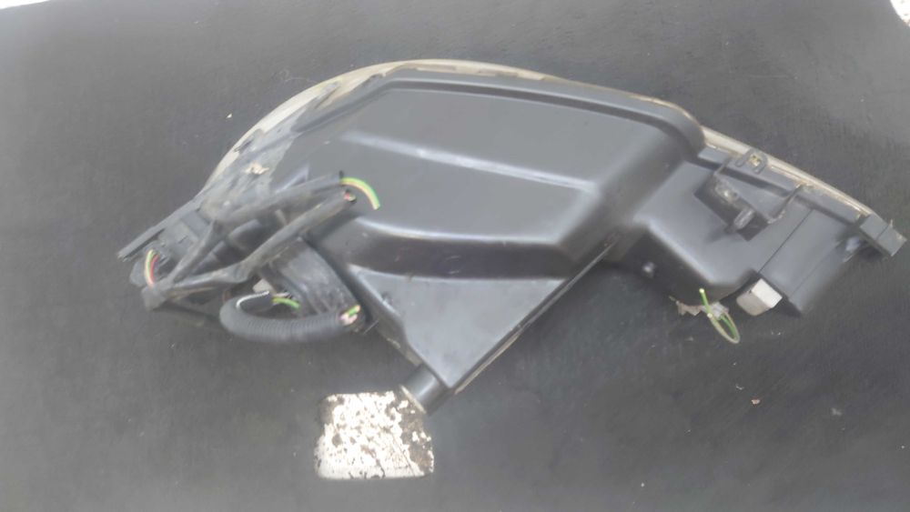 Peugeot 206 Lampa Reflektor Prawy Przód Przedni Prawa Przednia