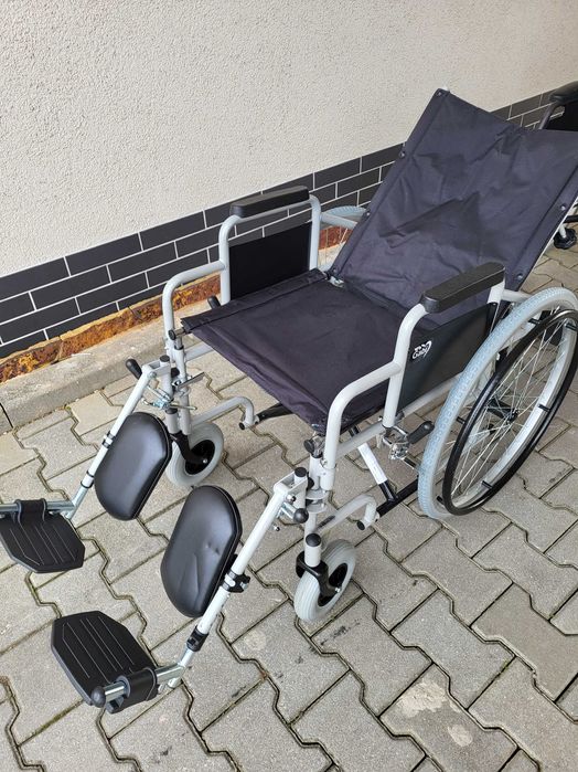 Wózek dla niepełnosprawnych inwalidzki.