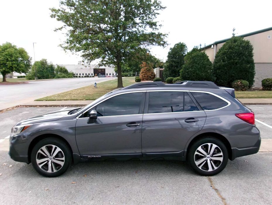 Subaru Outback Limited      2018