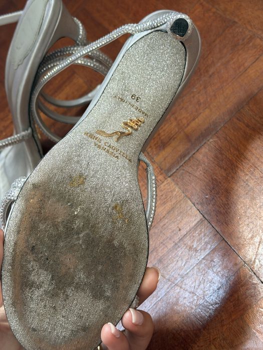 Rene caovilla prateados lindos