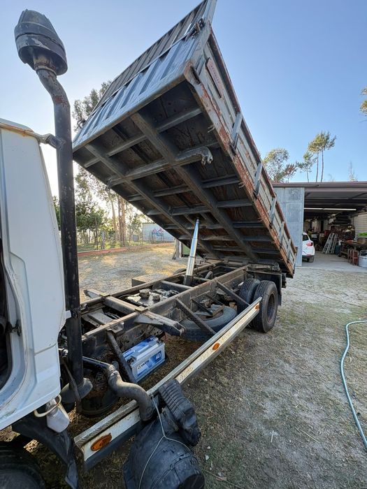 Cabine Toyota dina 250 para venda