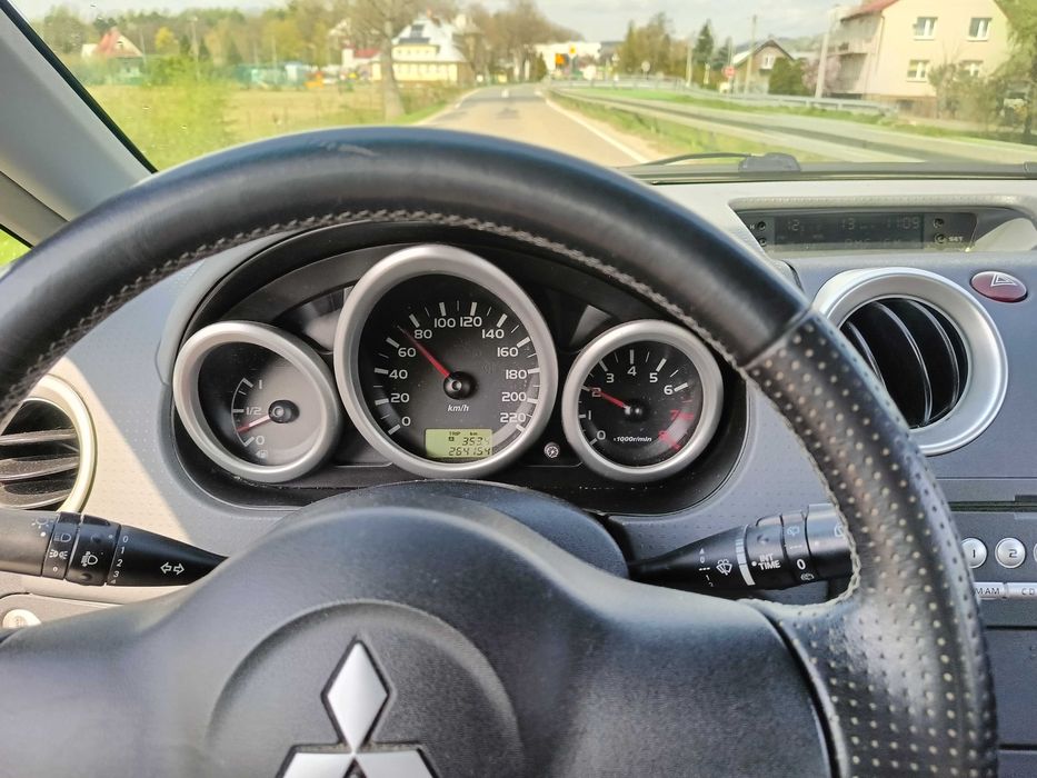 Mitsubishi Colt 1.3 z 2005r.