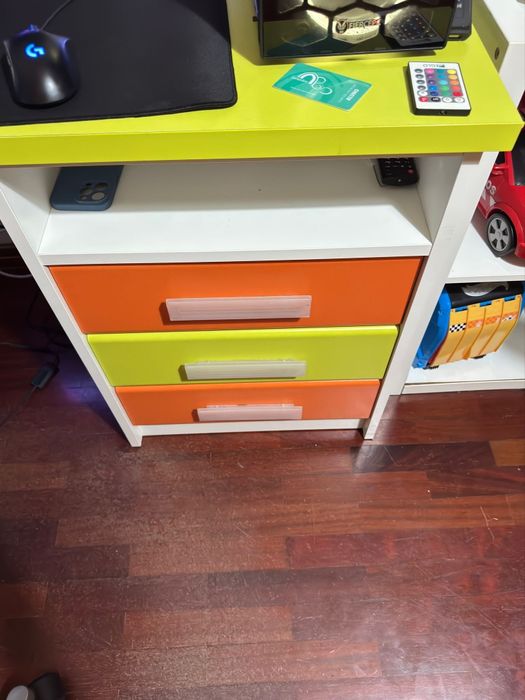 Mobilia de quarto jovem