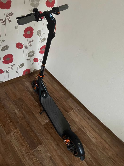 Електросамокат Segway-Ninebot