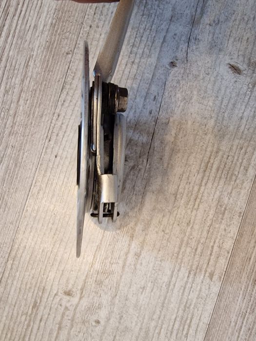 Hamulec rowerowy rolkowy tylny Shimano Nexave