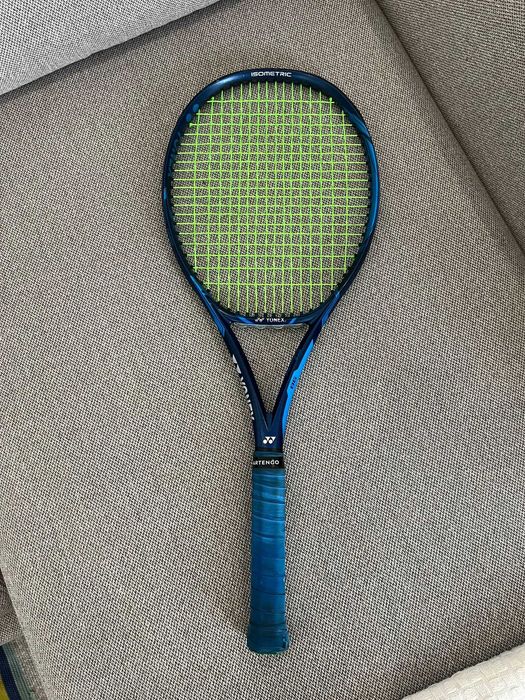 Raquete Yonex Ezone 98