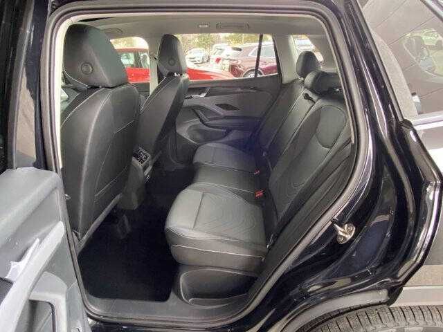 2025 Volkswagen Tiguan SE 4Motion