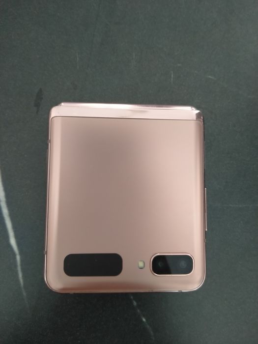 Samsung Z flip 5G uszkodzony